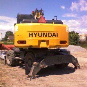 foto 18t rypadlo kolové Hyundai 170 patky