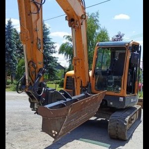 foto 8t rypadlo pásové guma Hyundai Robex 80